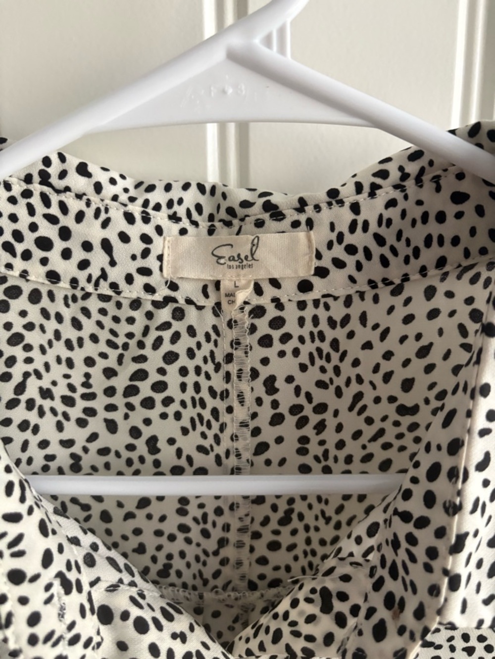 Easel Black and White Spotted Print Shirt - Picture 4 of 5